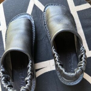 TRIPPEN Nudge Sandals 38 NWOB